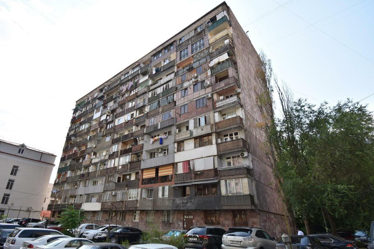 Apartments In Center Of Yerevan,Koghbatsi 1A Street Eksteriør bilde